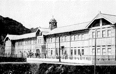 旧校舎1