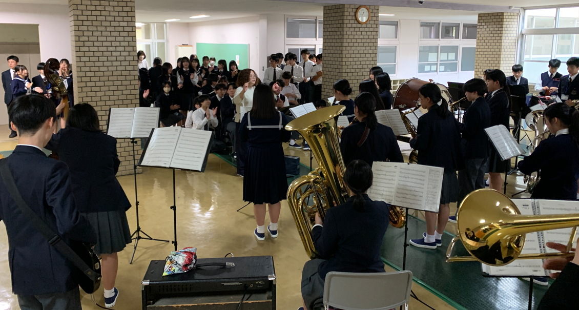 R8_ランチタイムコンサート (3)