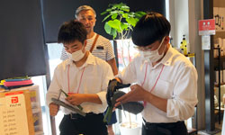 販売研修の様子