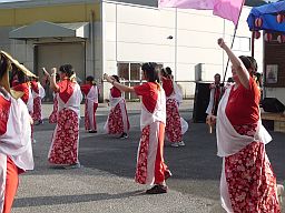 佐高生も参加したよさこい踊り